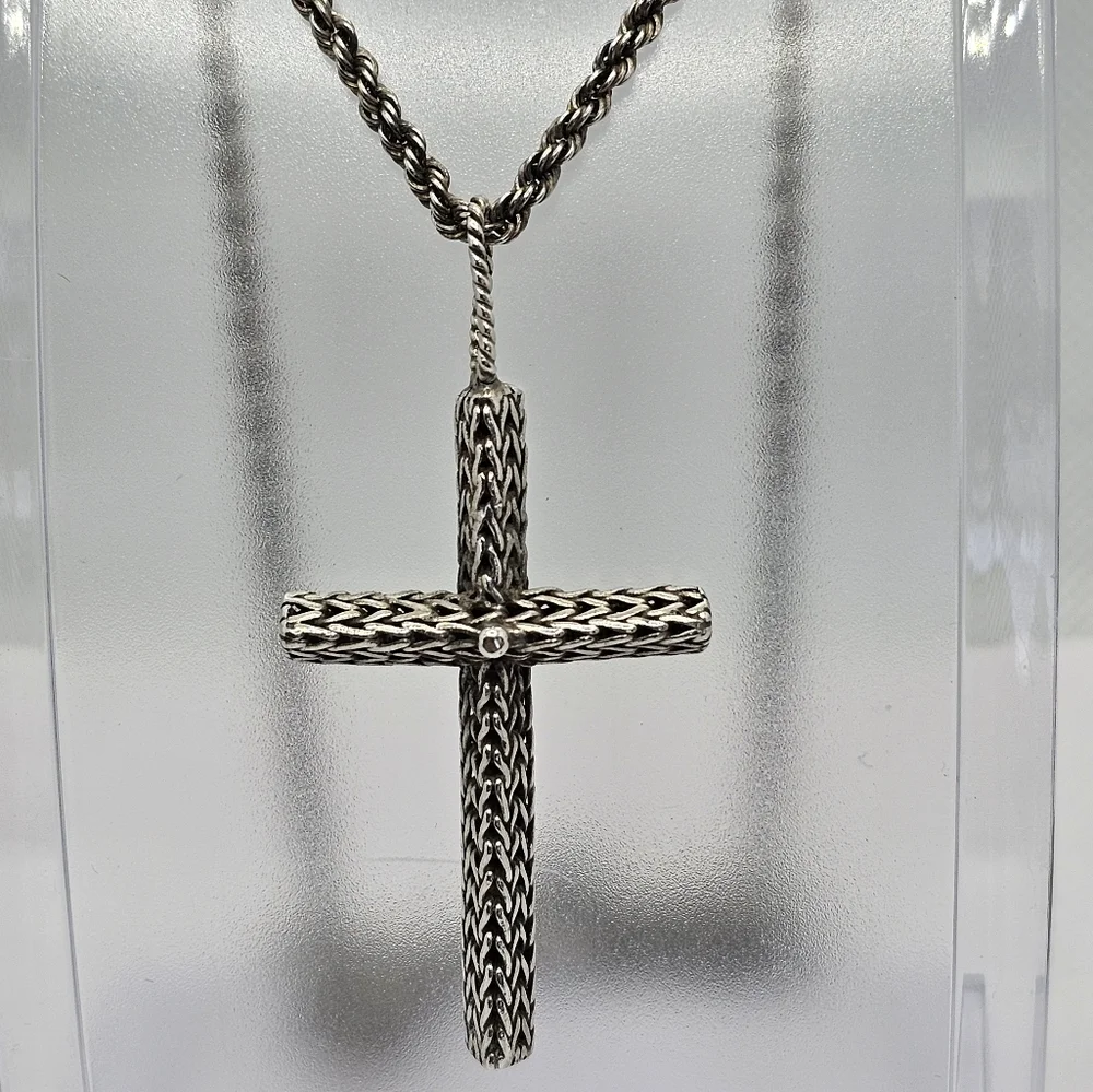 Vintage John Hardy Cross Pendant Necklace! - Picture 3 of 5